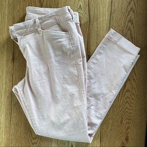 Old Navy Chino Pixie Pants. Size 4r. Light Pink.
